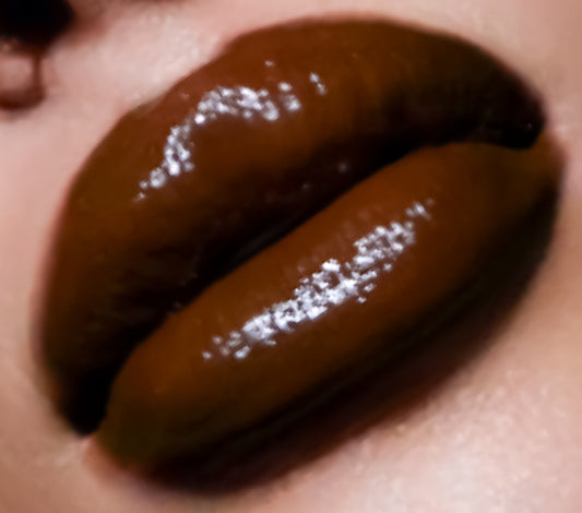 Naughty Longwear Lip Color in Pound Town Brown