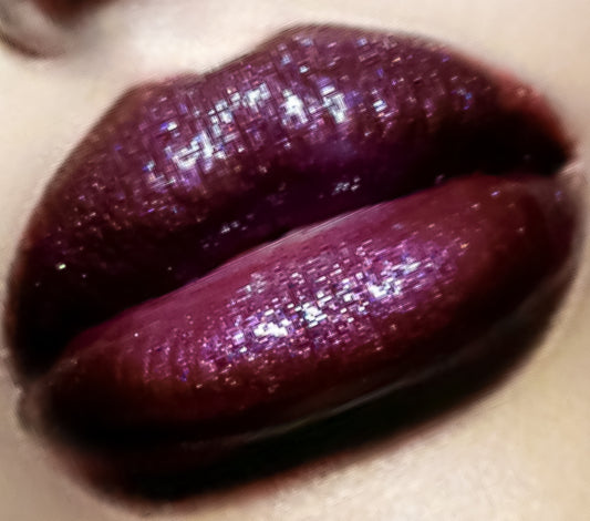 Naughty Longwear Lip Color in Mandy